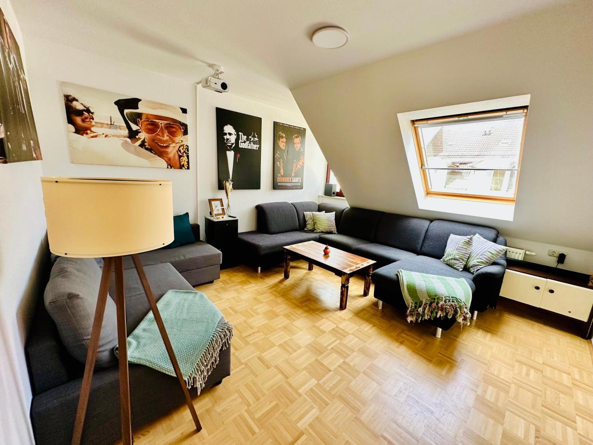 Massive Karli Loft - Over 130 Meters Floor Space - Home Theater Room - 4 Private Sleeping Areas - Best Location In Leipzig Exterior photo